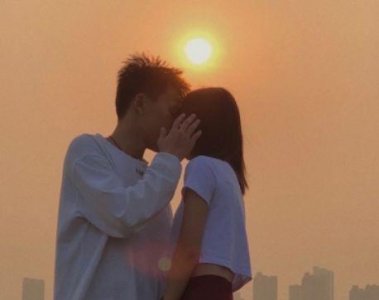 ​四月你好文案大全(77句)