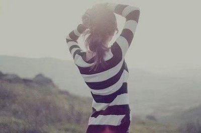 ​形容笑的好看的文案(35句)