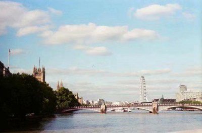 ​春天爬山的心情说说 春天出去游玩的心情说说(28句)