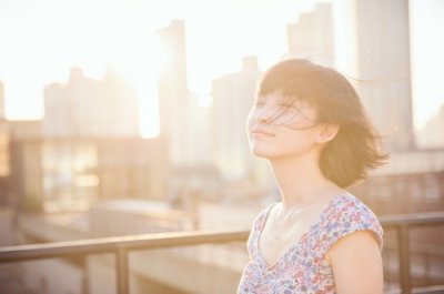 ​秋天的第一杯奶茶说说发朋友圈抖音很火的短句奶茶