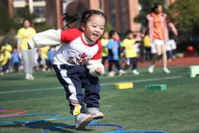 ​形容孩子的句子发朋友圈（朋友圈晒娃文案）